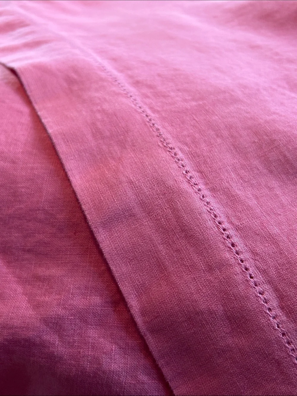 Set of 2 Pottery Barn Linen Euro Shams Pink Classic Hemstitch Border 26x26